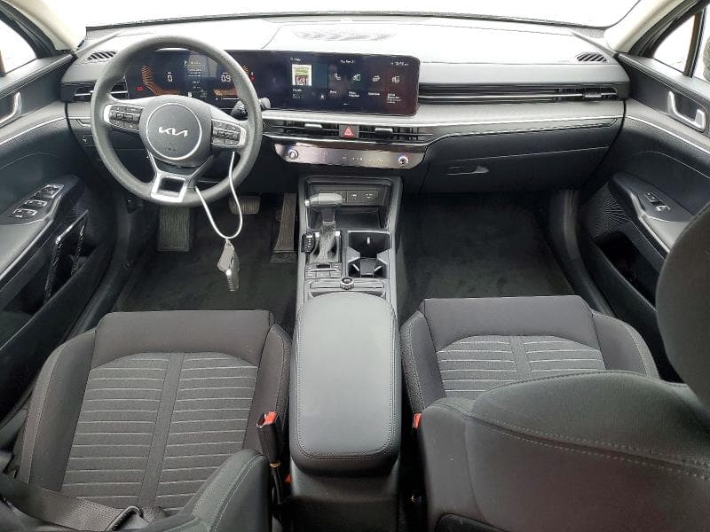 2025 KIA K5 LXS 8
