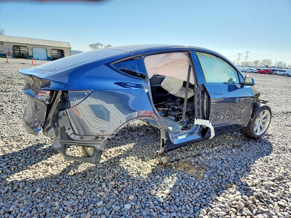 2022 TESLA MODEL Y 3