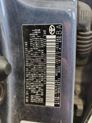 2019 TOYOTA COROLLA L 12
