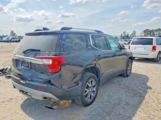 2023 GMC ACADIA SLT 3