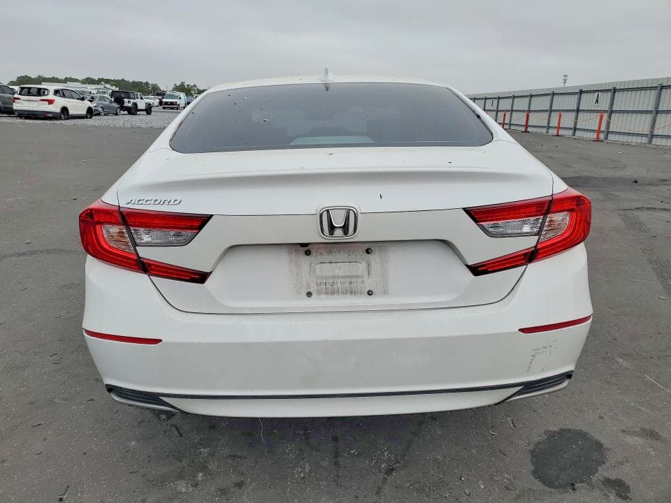 2018 HONDA ACCORD LX 6