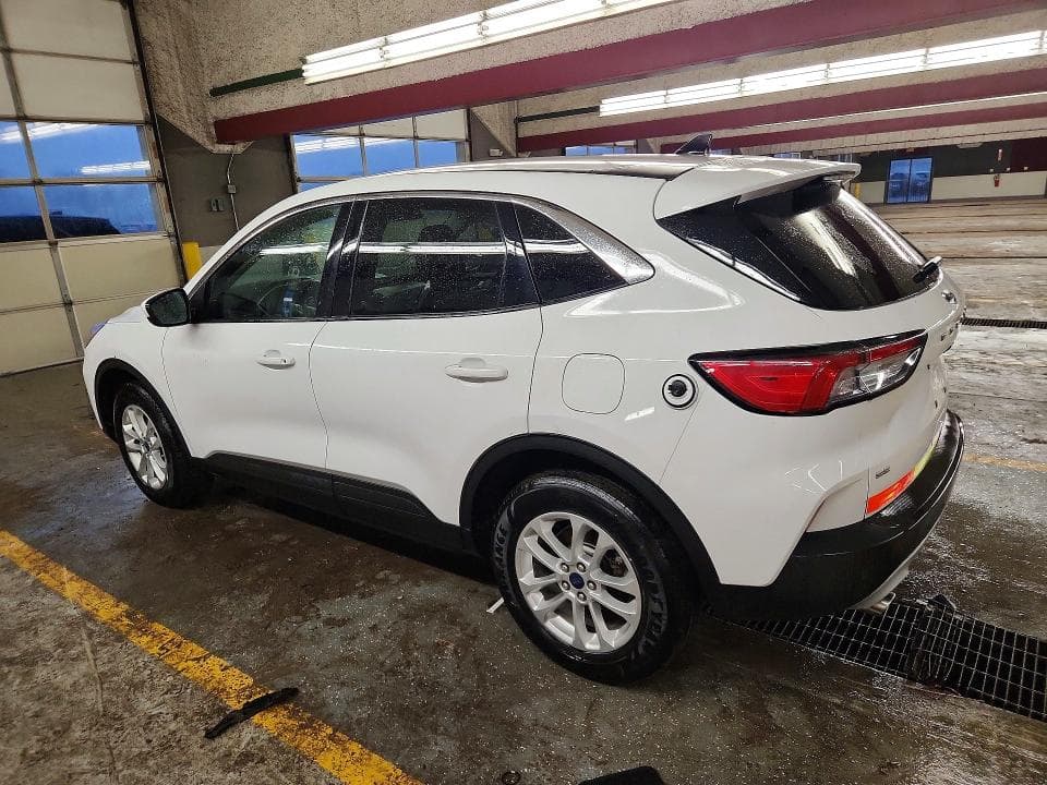 2021 FORD ESCAPE SE 2