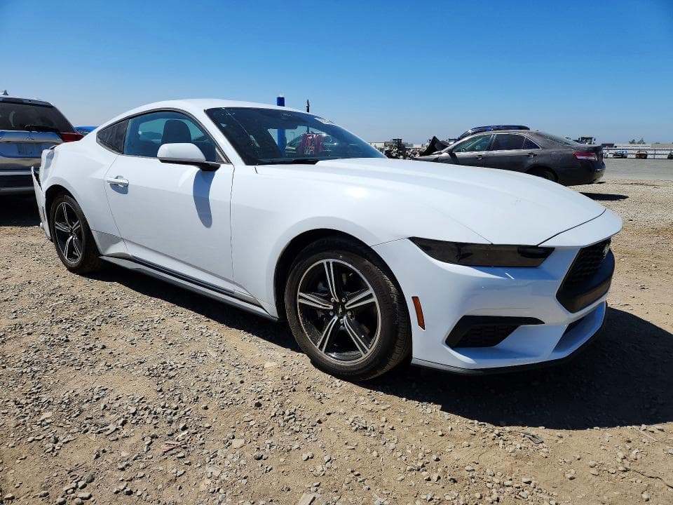 2025 FORD MUSTANG 4