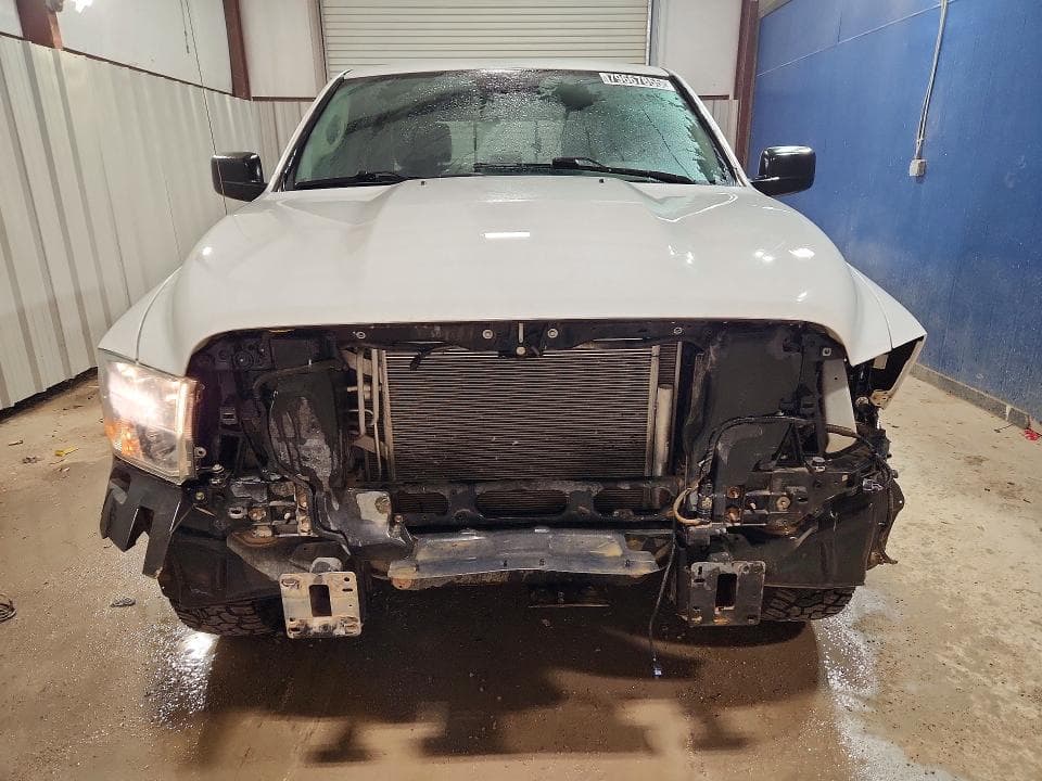 2019 RAM 1500 CLASSIC SLT 5