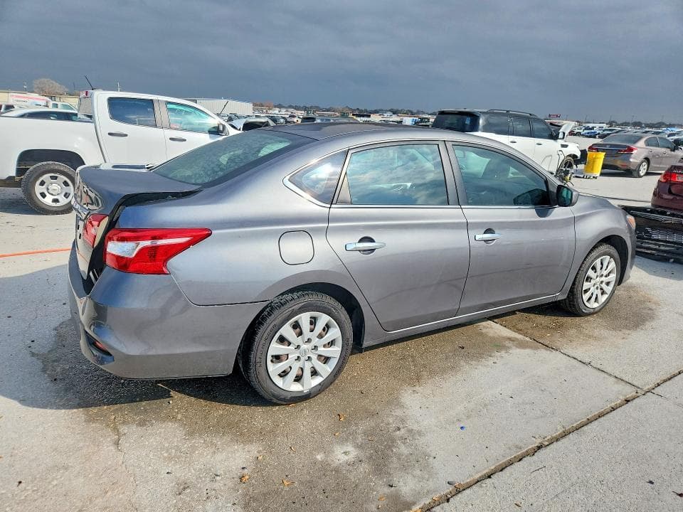2018 NISSAN SENTRA S 3