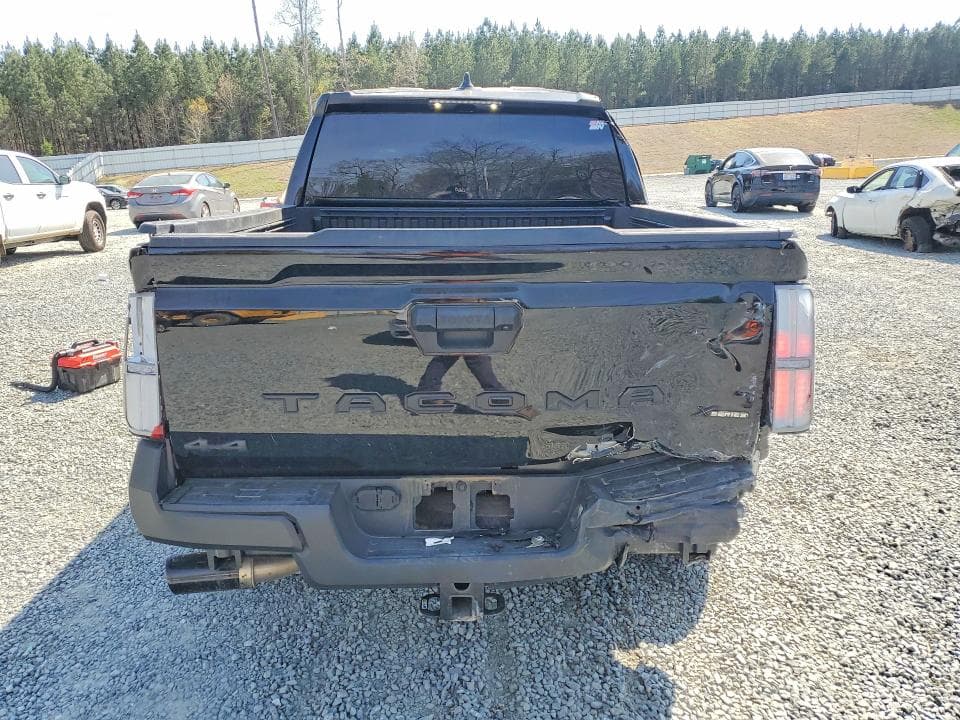 2025 TOYOTA TACOMA SR 6
