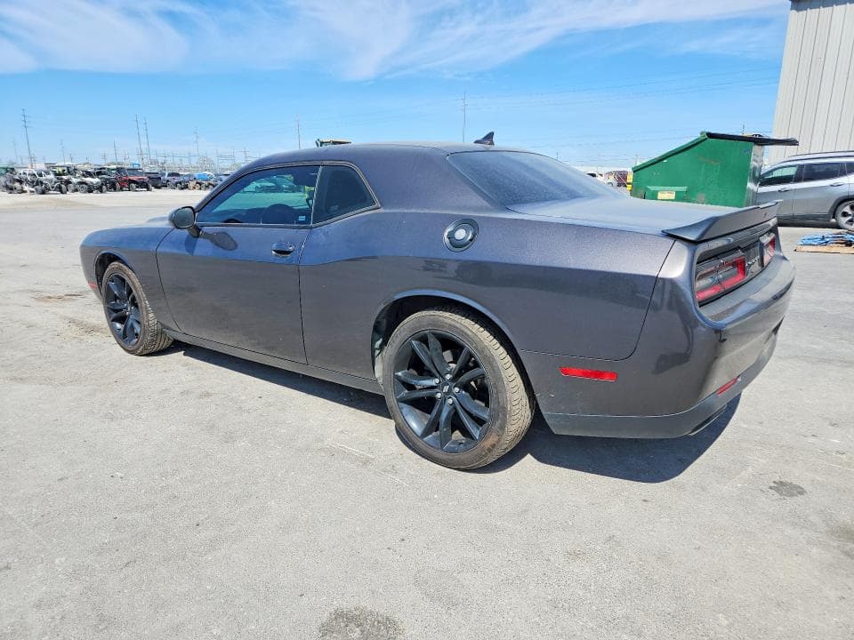 2018 DODGE CHALLENGER SXT 2