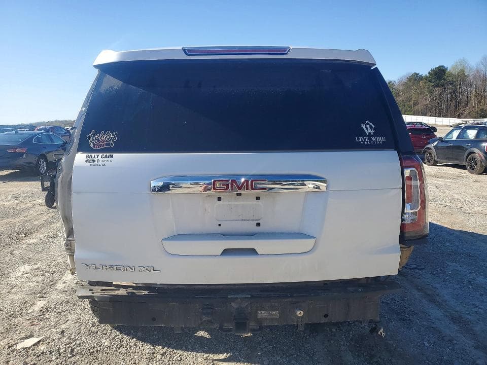 2017 GMC YUKON XL DENALI 6