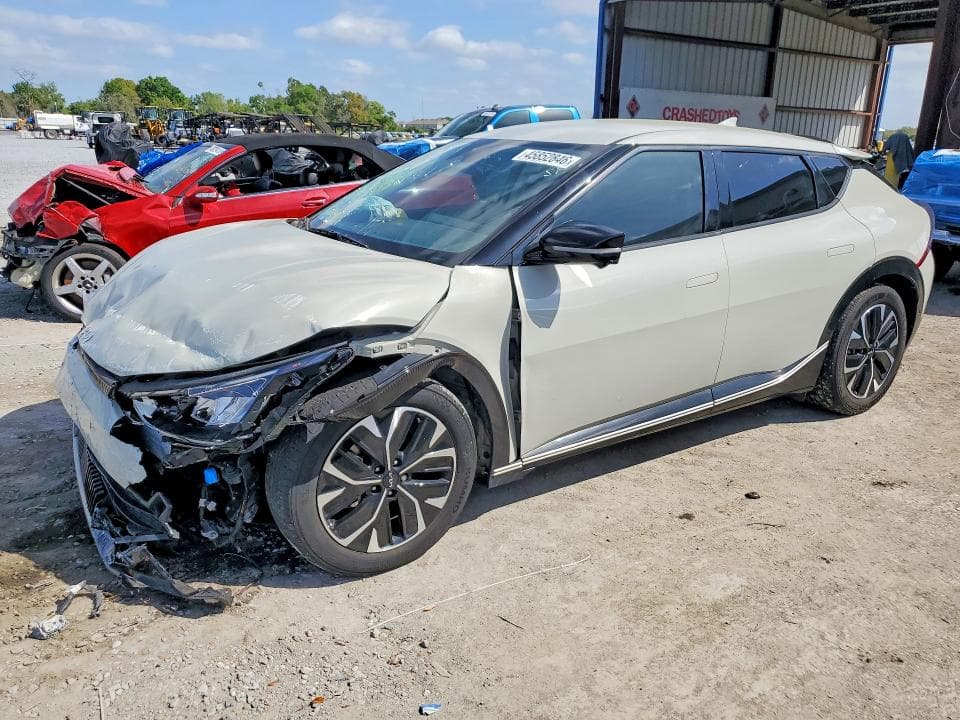 2022 KIA EV6 WIND - 1