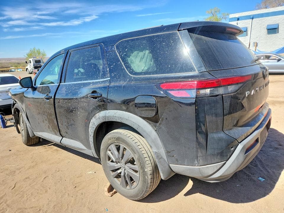 2024 NISSAN PATHFINDER S 2