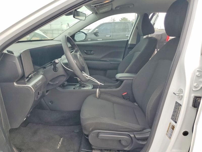2024 HYUNDAI KONA SE 7