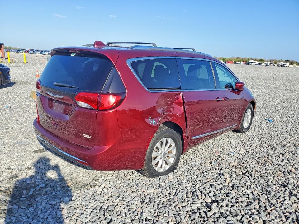 2018 CHRYSLER PACIFICA TOURING L 3