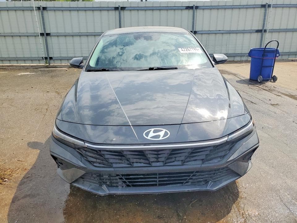 2024 HYUNDAI ELANTRA SEL 5