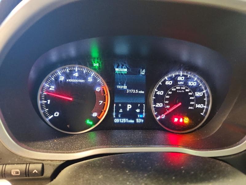 2018 MITSUBISHI ECLIPSE CROSS SE 9
