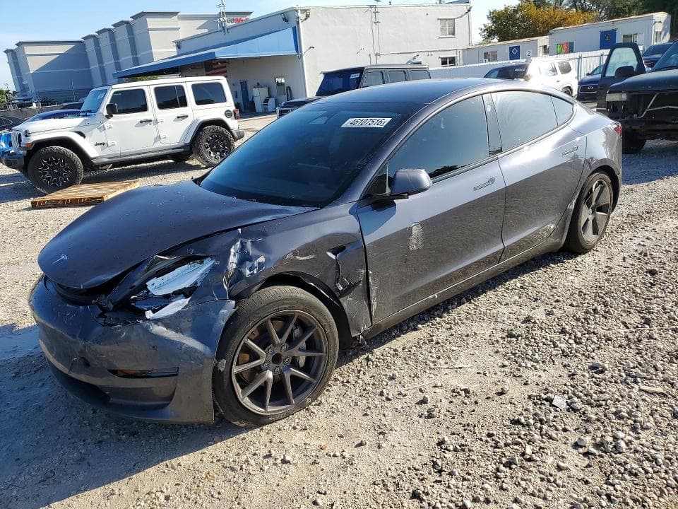 2023 TESLA MODEL 3 - 1