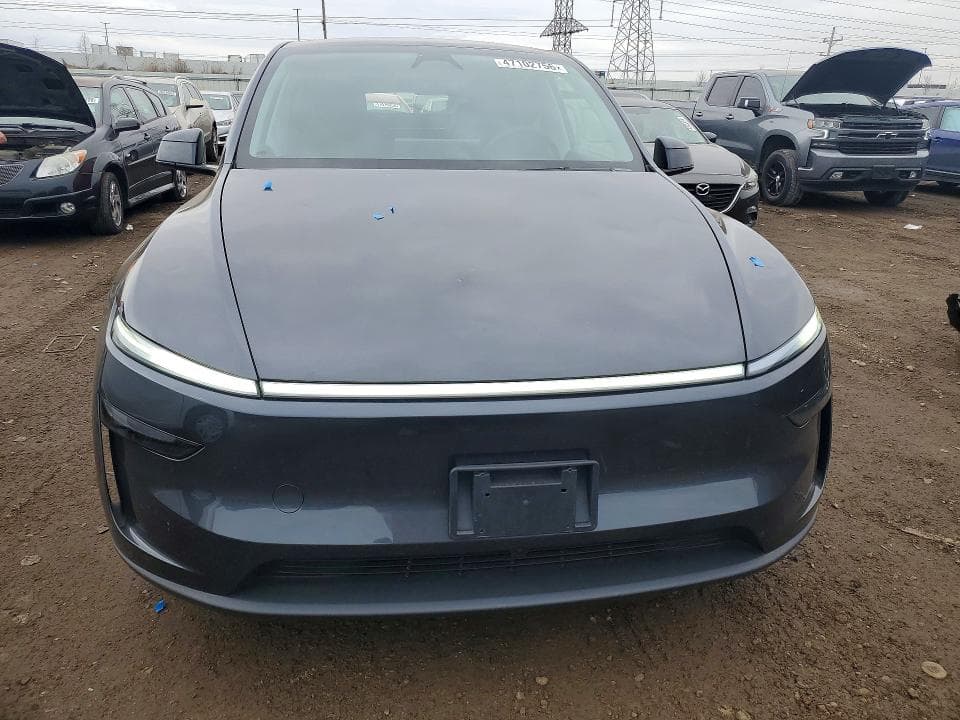 2026 TESLA MODEL  Y 5