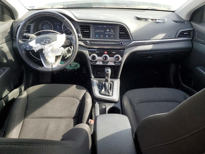 2019 HYUNDAI ELANTRA SE 8