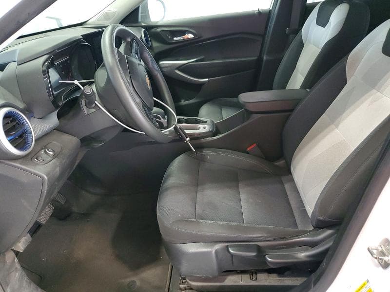 2024 CHEVROLET TRAX LS 7