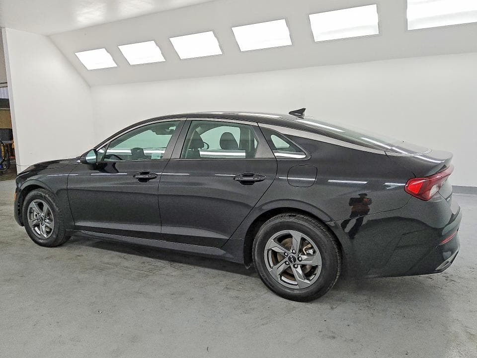 2022 KIA K5 LXS 2