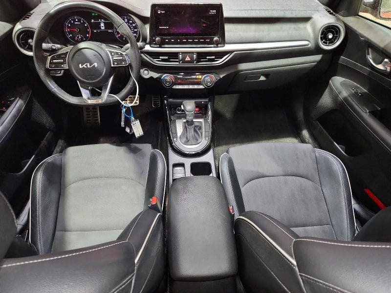 2022 KIA FORTE GT-LINE 8