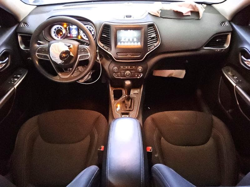 2019 JEEP CHEROKEE LATITUDE 8