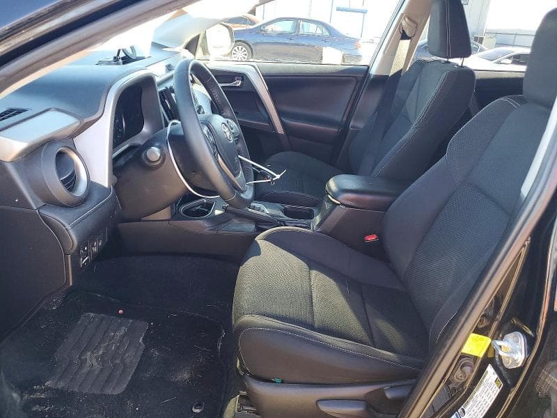 2017 TOYOTA RAV4 XLE 7