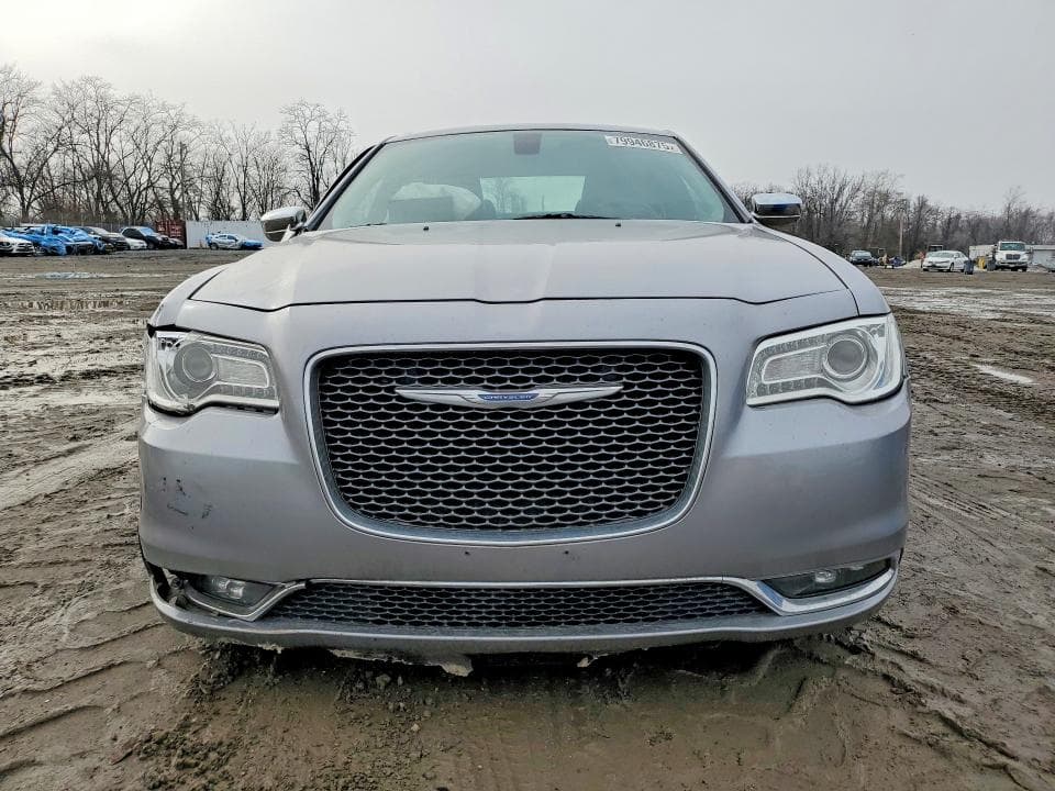 2018 CHRYSLER 300 LIMITED 5