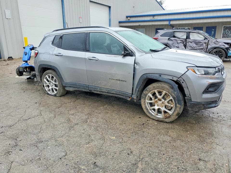 2024 JEEP COMPASS LATITUDE LUX 4