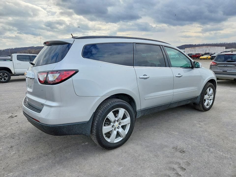 2017 CHEVROLET TRAVERSE LT 3
