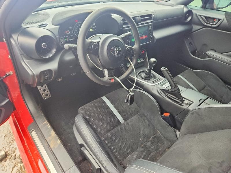2025 TOYOTA GR86 PREMIUM 8