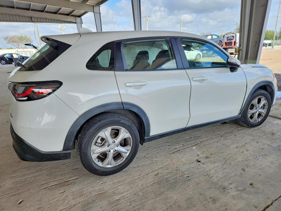 2023 HONDA HR-V LX 3