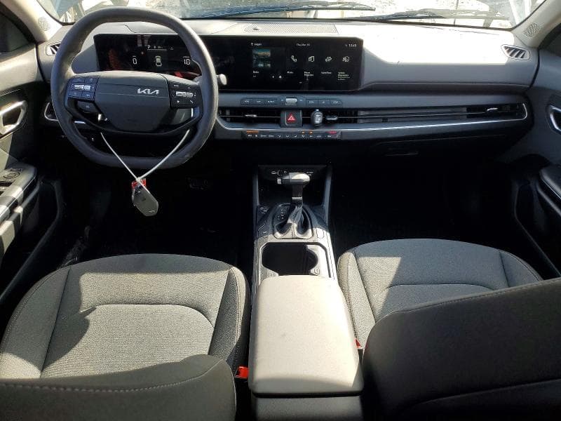 2025 KIA K4 LXS 8