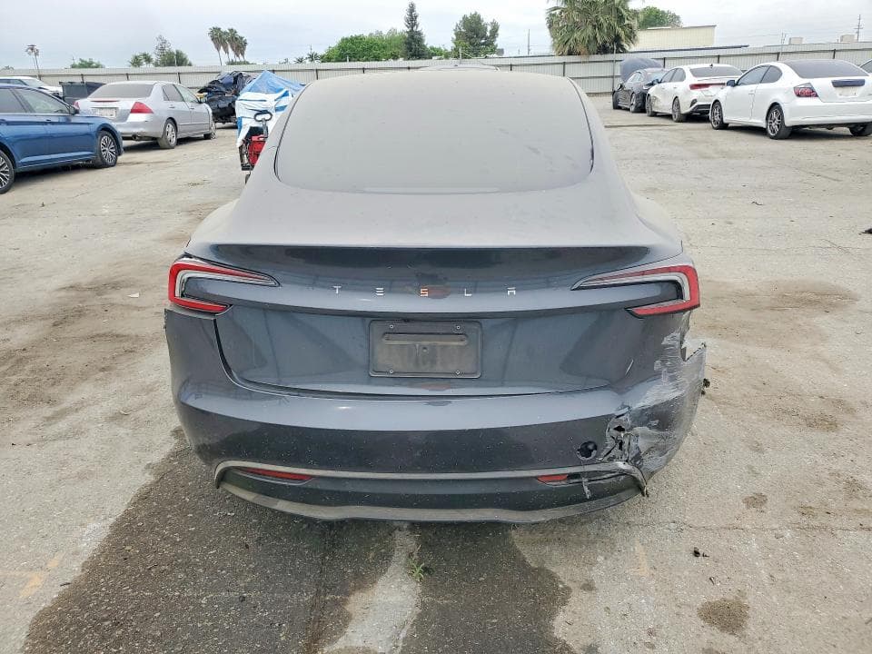 2025 TESLA MODEL 3 6