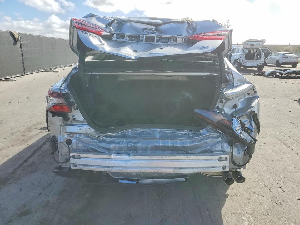 2024 TOYOTA CAMRY SE 6