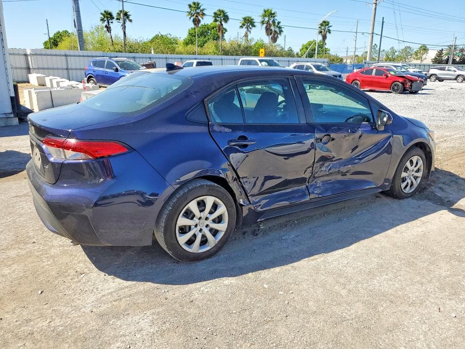 2022 TOYOTA COROLLA LE 3
