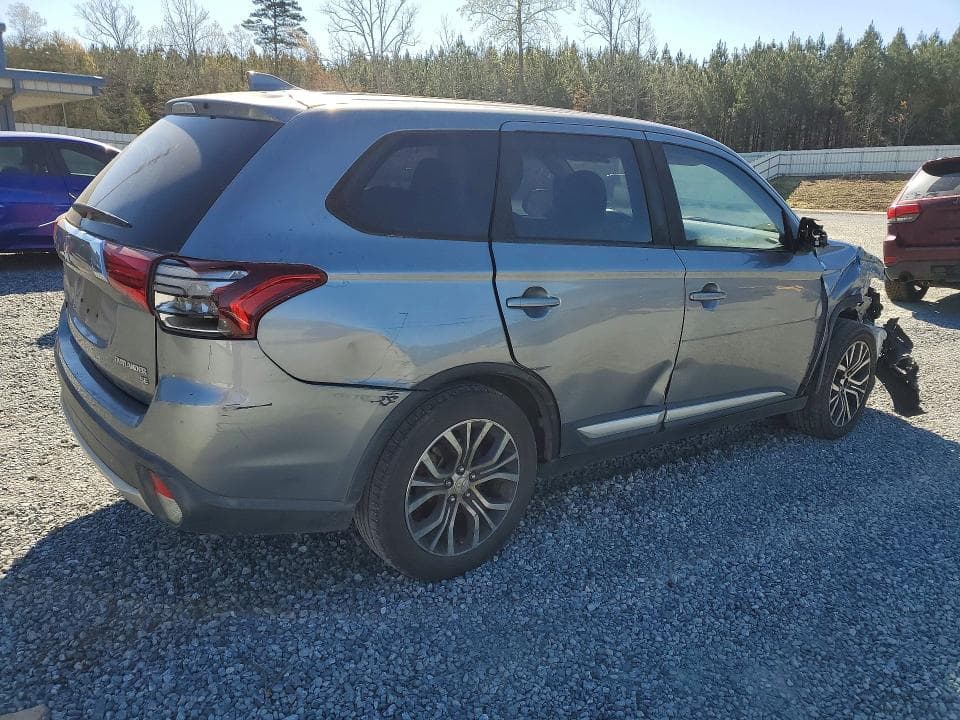 2017 MITSUBISHI OUTLANDER SE 3