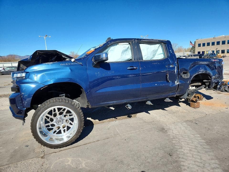 2019 CHEVROLET SILVERADO K1500 LT - 1