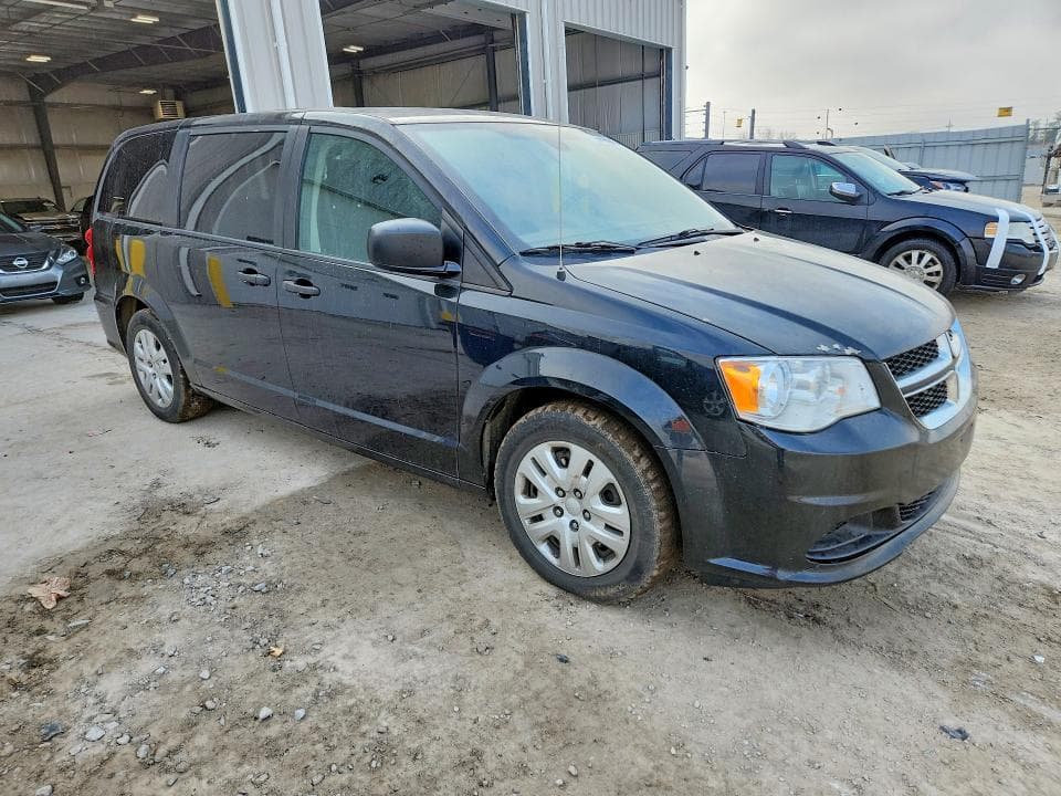 2019 DODGE GRAND CARAVAN SE 4