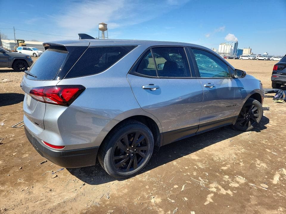 2023 CHEVROLET EQUINOX LS 3