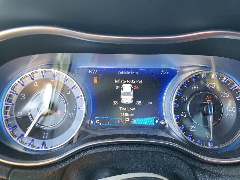2019 CHRYSLER 300 S 9