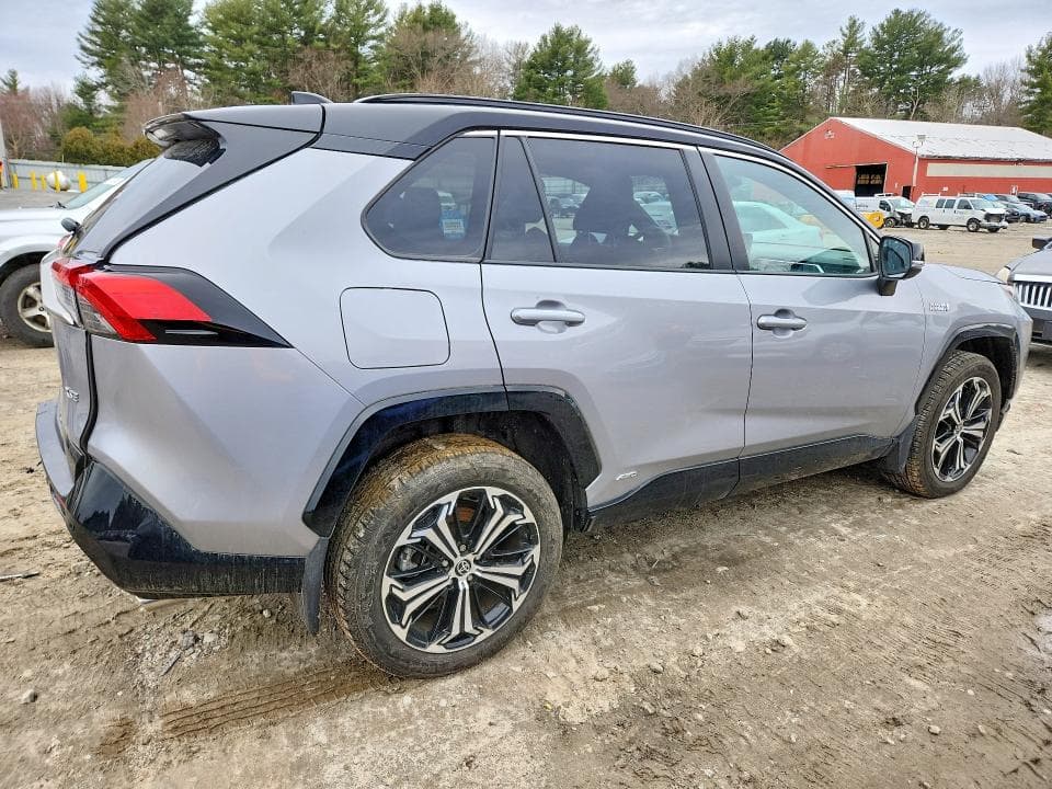 2024 TOYOTA RAV4 PRIME XSE 3