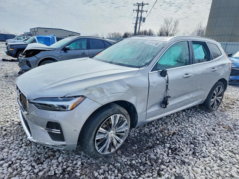 2023 VOLVO XC60 PLUS - 1