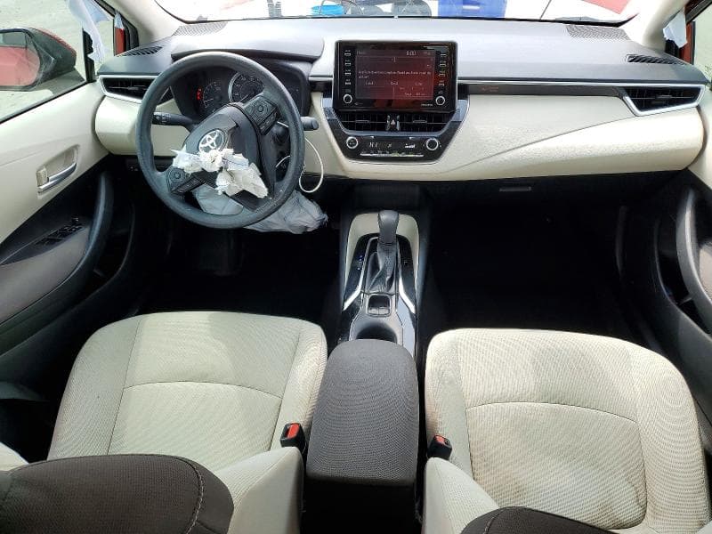 2021 TOYOTA COROLLA LE 8