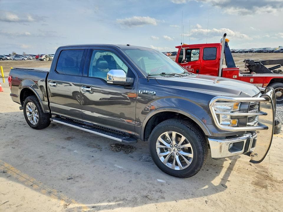 2017 FORD F150 SUPERCREW 4