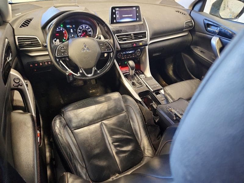 2018 MITSUBISHI ECLIPSE CROSS SE 8