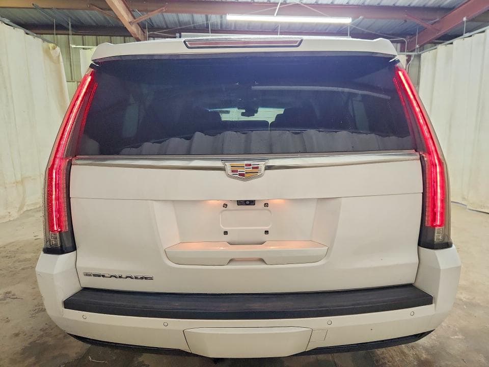 2017 CADILLAC ESCALADE ESV LUXURY 6
