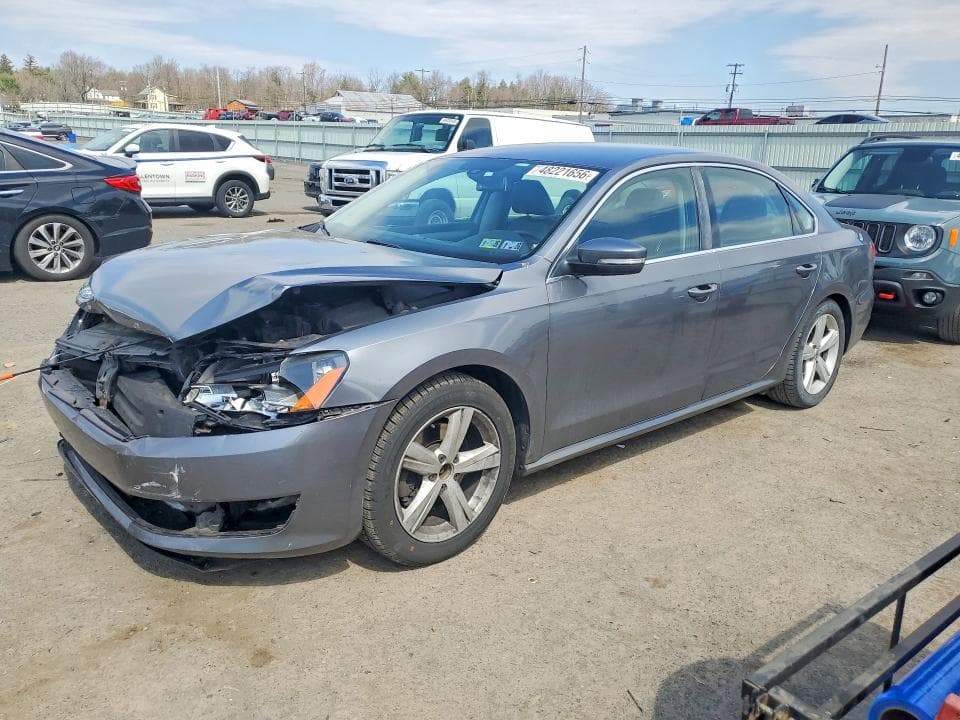 2013 VOLKSWAGEN PASSAT - 1