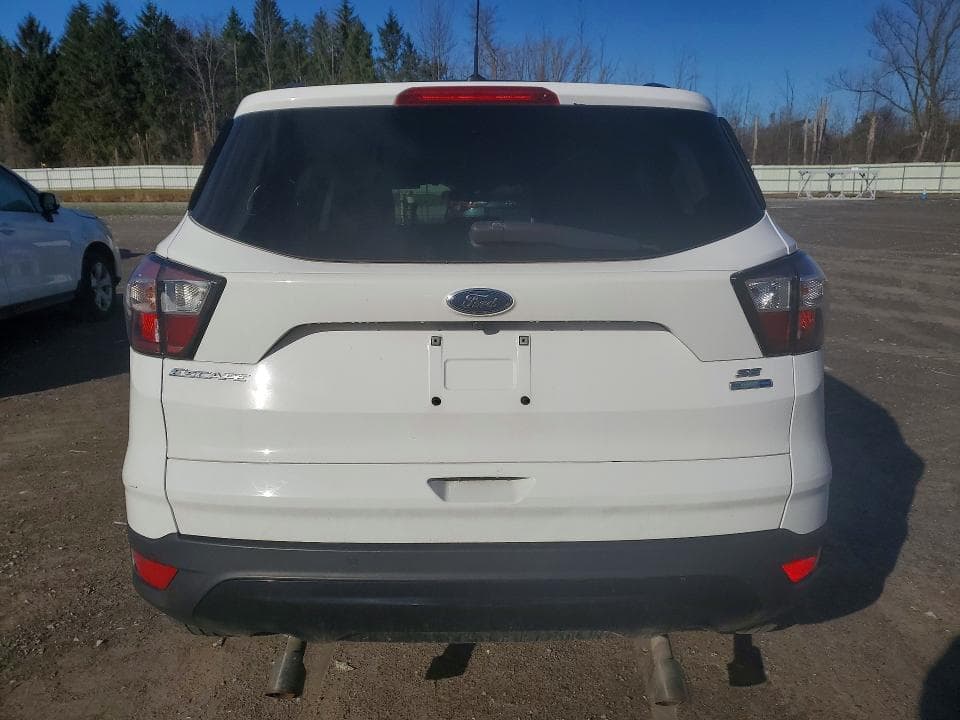 2017 FORD ESCAPE SE 6