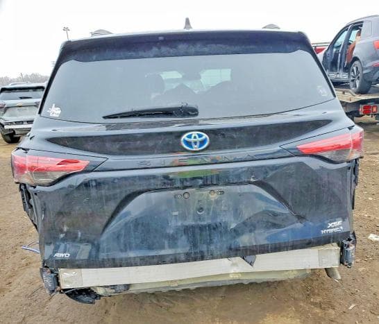 2021 TOYOTA SIENNA XSE 7-PASSENGER 6