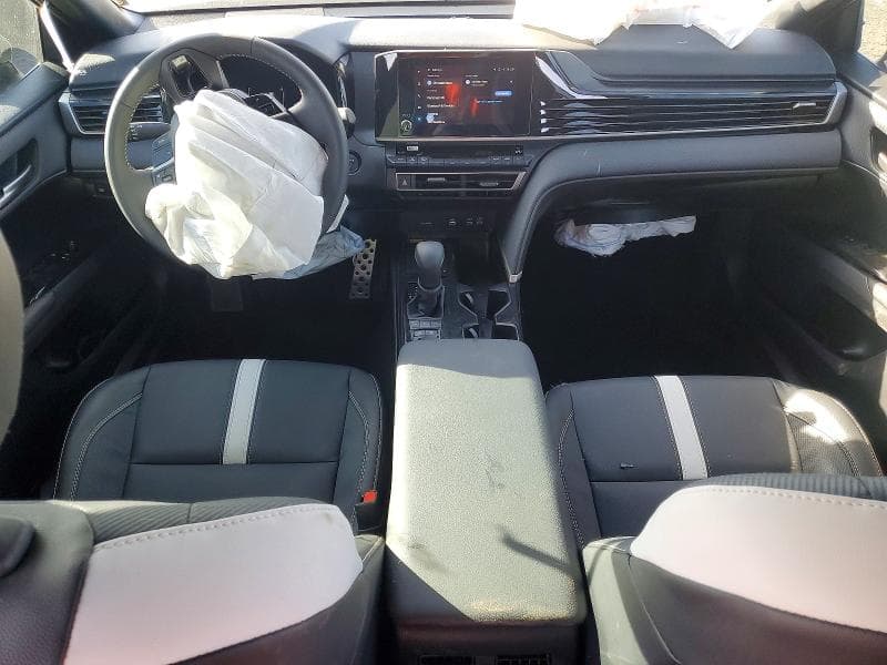 2026 TOYOTA CAMRY SE 8